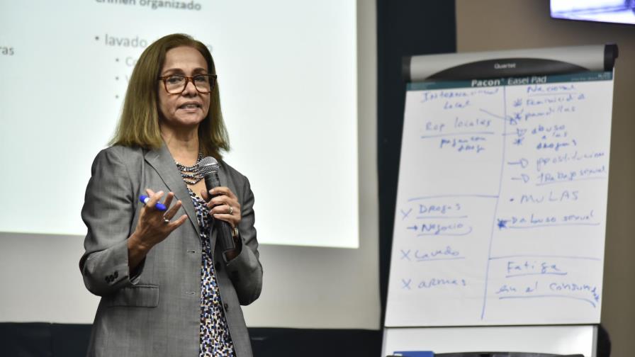 “No entrevisto a capos de la droga”