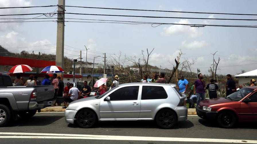 EEUU evalúa dejar que barcos extranjeros lleven petróleo a Puerto Rico EEUU evalúa dejar que barcos extranjeros lleven petróleo a Puerto Rico