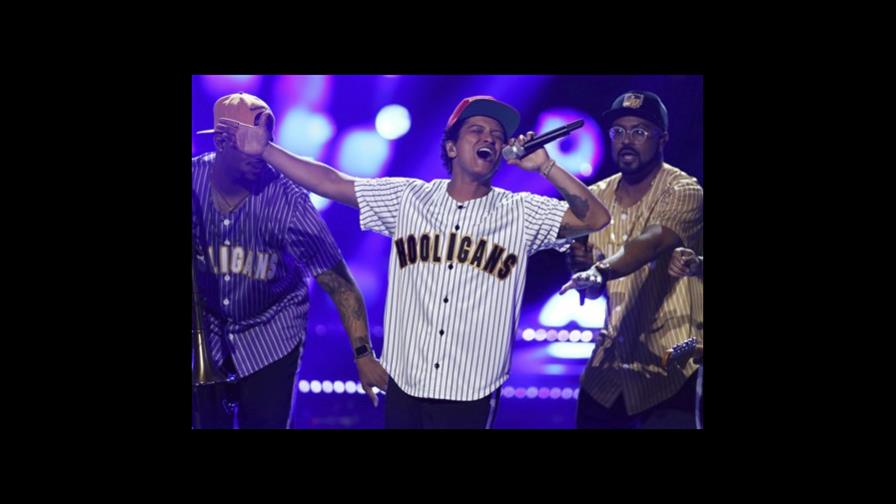 Bruno Mars amplía su apoyo a beca estudiantil del Grammy Bruno Mars amplía su apoyo a beca estudiantil del Grammy