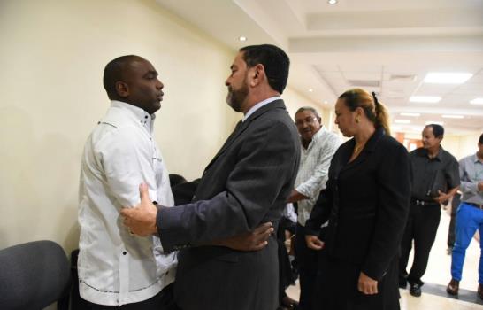 Ayuntamiento de Santo Domingo Norte declara tres días de duelo por muerte de Carvajal Lois