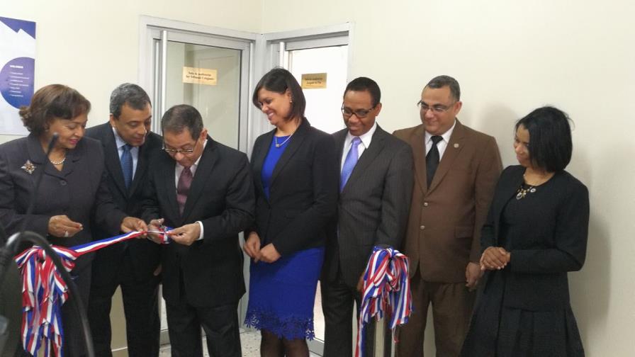 Mariano Germán dice que la justicia no resiste condiciones del palacio de Santo Domingo