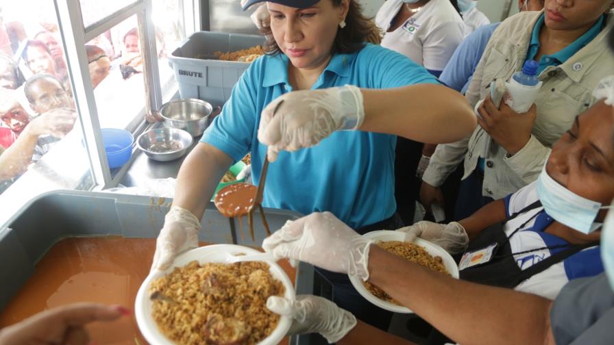 Vicepresidenta Margarita Cedeño visita familias de El Seibo afectadas por huracán María