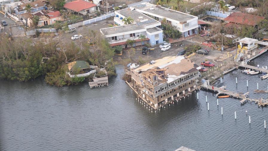 Puerto Rico reduce toque de queda y suspende ley seca Puerto Rico reduce toque de queda y suspende ley seca