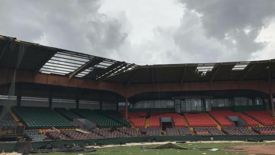 El huracán María golpeó los estadios en Puerto Rico y pone en peligro el torneo