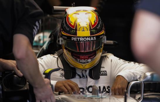 La pole en Malasia es para Hamilton; Vettel sufrió problemas mecánico