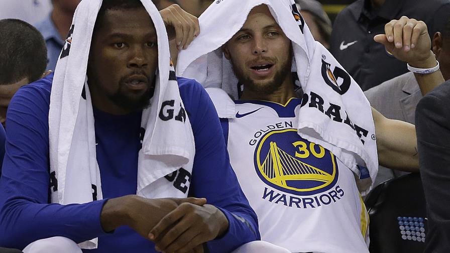 Warriors deciden no protestar durante el himno nacional 