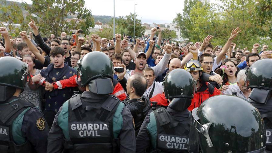 VIDEO: Más de 300 heridos en altercados en el referéndum de Cataluña VIDEO: Más de 300 heridos en altercados en el referéndum de Cataluña