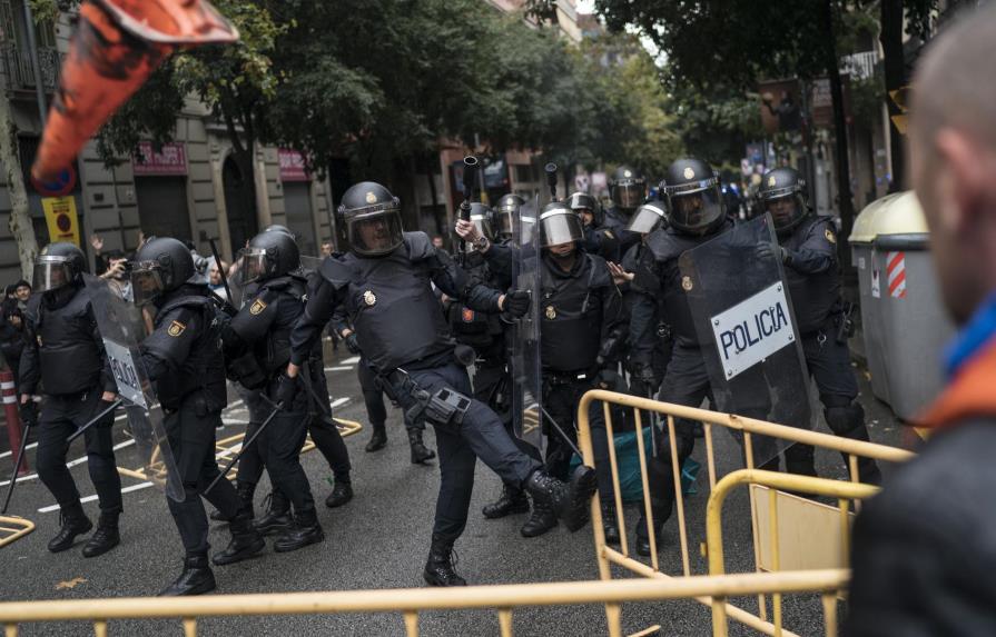 Barcelona y Las Palmas a puerta cerrada en protesta 