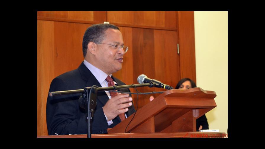  Intelectuales hablarán en acto de entrega de Premios Caonabo de Oro