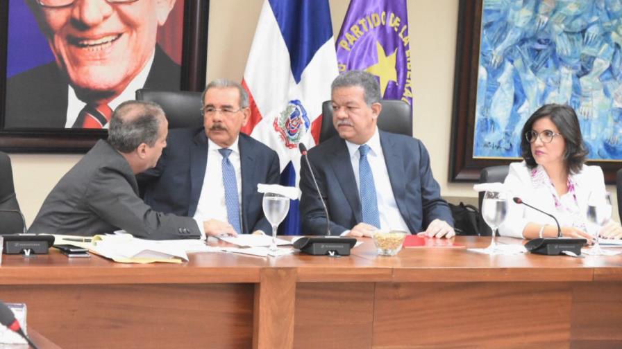 PLD contratará juristas para estudiar si la aprobación de primarias simultáneas viola la Constitución