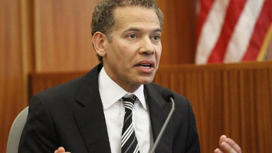 Primer juez dominicano en Rhode Island renuncia por acusaciones