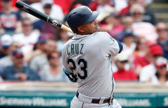 Dominicanos lideraron ofensiva en Cleveland y Seattle en la Liga Americana