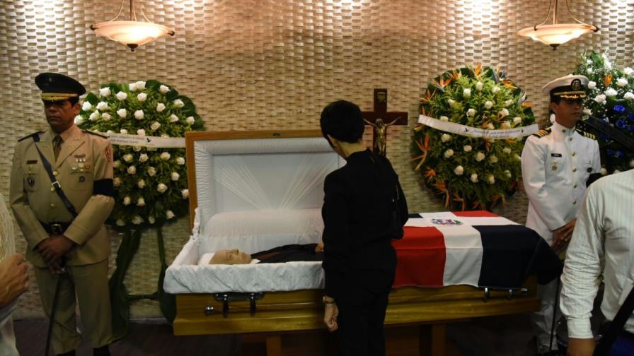 Montan guardia  en honor a restos de exfuncionario Taveras Guzmán