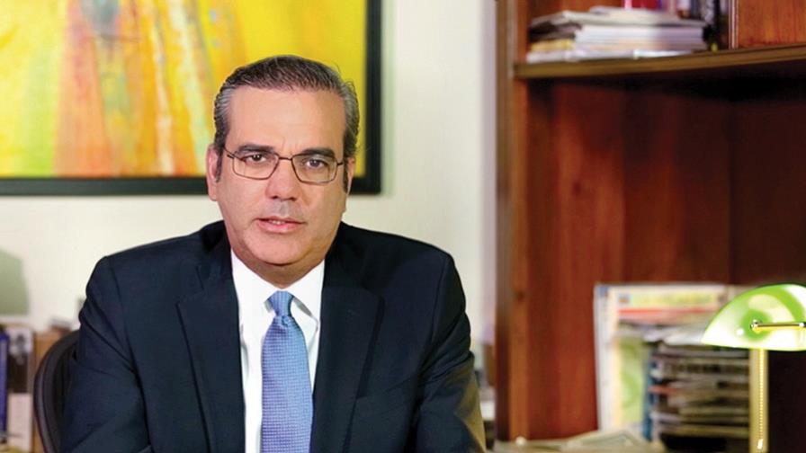 Luis Abinader exhorta al Gobierno encarar situación de los médicos y cumplir con los acuerdos