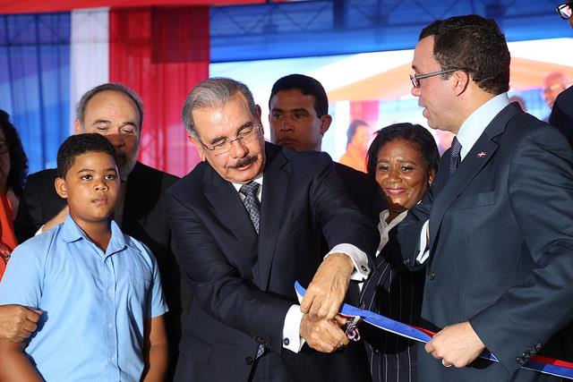 Presidente Medina entrega otra escuela de Jornada Escolar Extendida