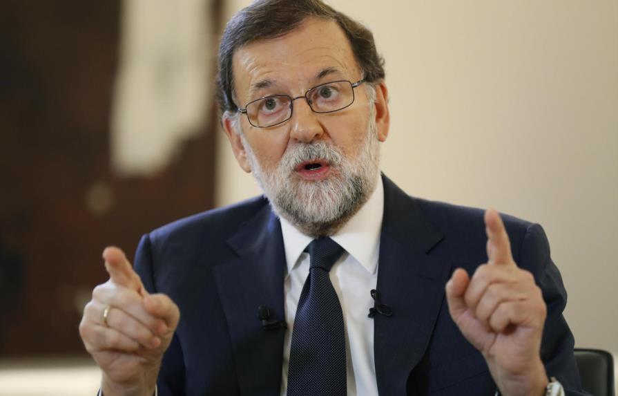 Rajoy descarta negociar unidad España: “Bajo chantaje no se construye nada”