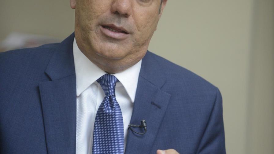 Abinader defiende padrón cerrado en primarias