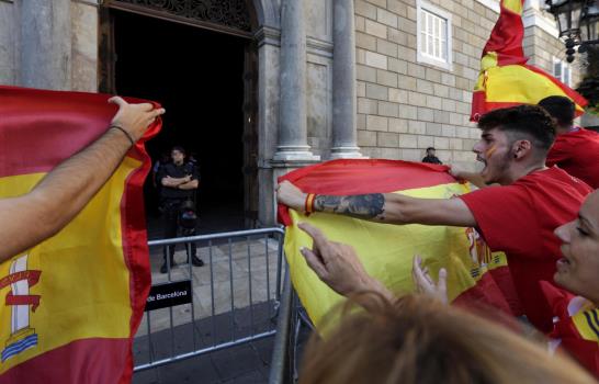 Multitudinaria manifestación en Barcelona a favor de la unidad de España