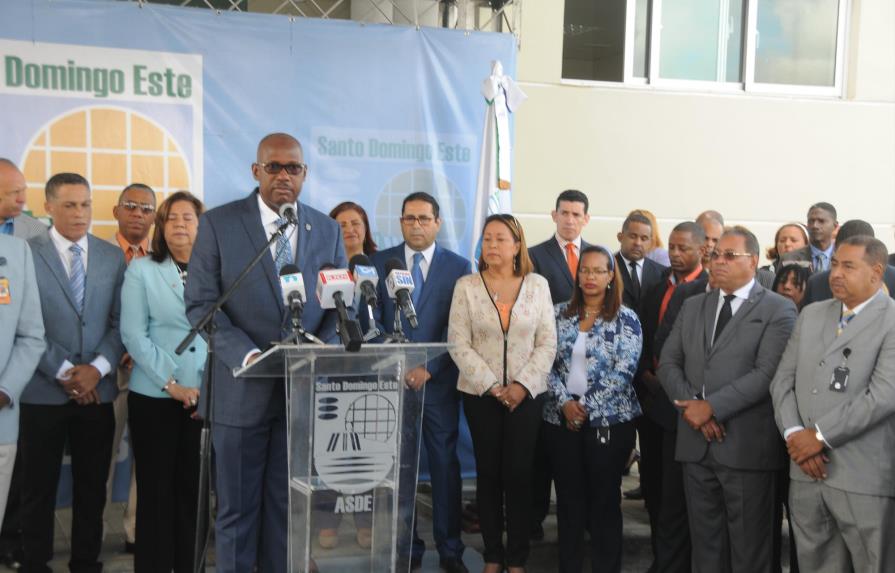 Lanza programa para reducir contaminación ambiental en Santo Domingo Este