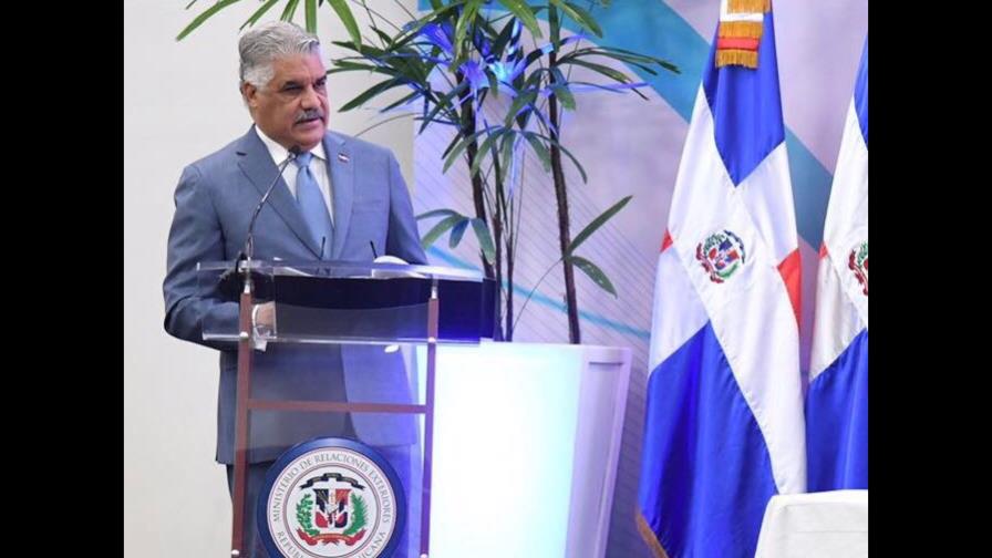 Vargas: Regularización de Extranjeros forma parte de las nuevas políticas migratorias 