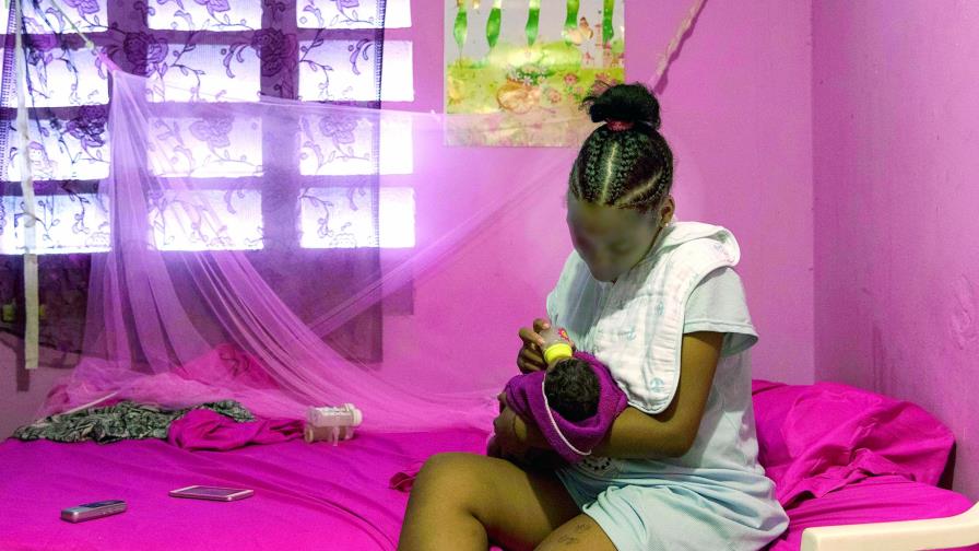 Cómo la mujer que robó a recién nacida burló sistemáticamente la seguridad de la Maternidad La Altagracia
El padre de la bebé es un adulto 