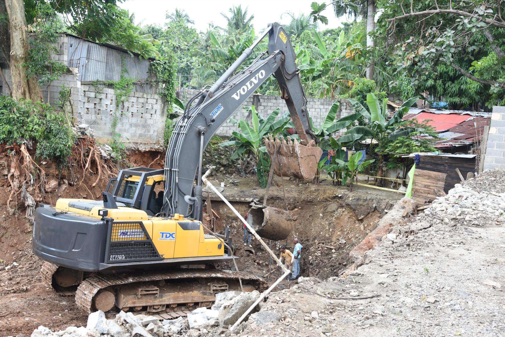 Falcondo realiza nuevas excavaciones.