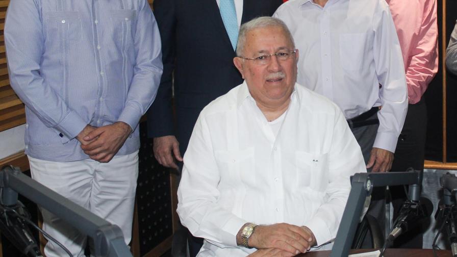 Comisión de Espectáculos suspende a Álvaro Arvelo hijo