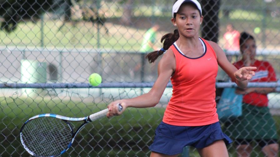 Cuatro tenistas dominicanos avanzan en la Copa Mangú