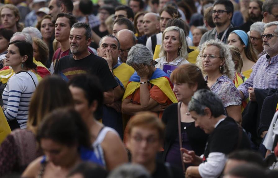 Los independentistas catalanes entre la emoción y la decepción