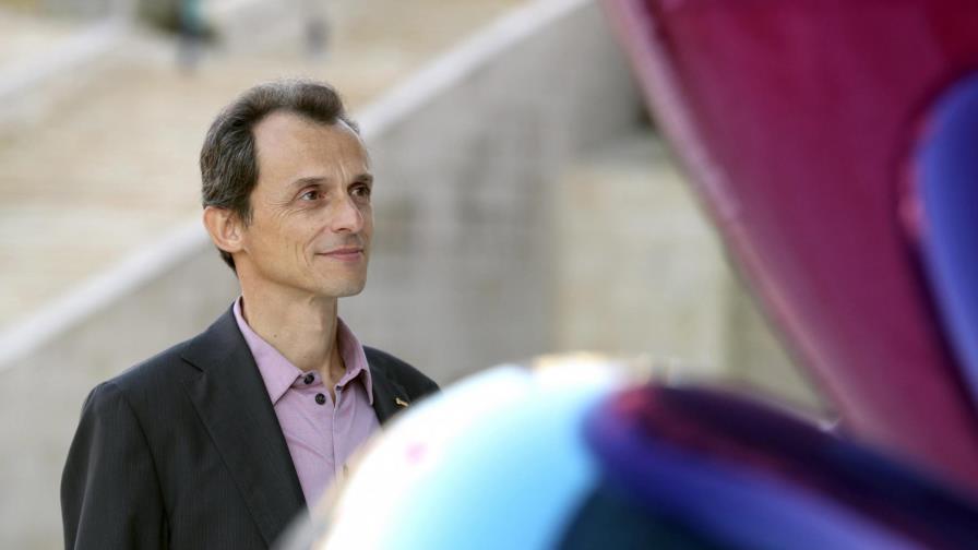 Astronauta español: La Estación Espacial Internacional se plantea poner un orbitador habitable en la Luna