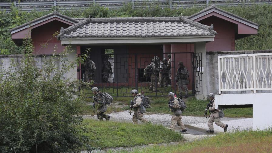 Legislador surcoreano: Pyongyang hackeó planes de guerra 