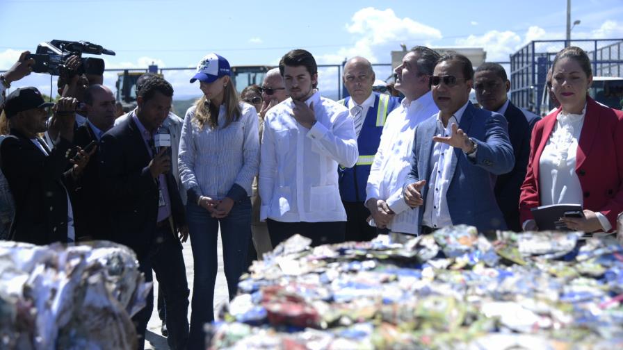 Alcalde Abel Martínez anuncia procesarán basura de Santiago