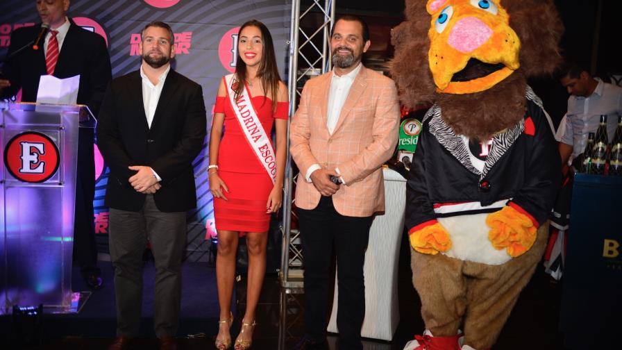 Leones del Escogido presentan su artillería para temporada 2017-18