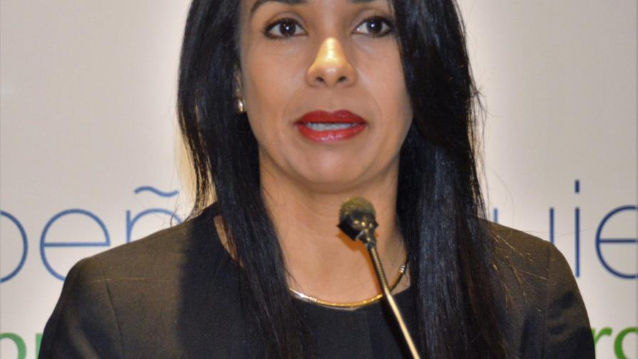 Directora del Intrant representa el país en seminario seguridad vial en Washington