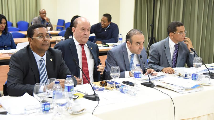 Finjus expresa preocupación por aplazamiento discusión Ley de Partidos