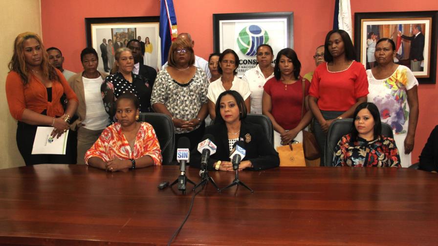 Propietarios de viviendas se querellan contra empresa por vicios de construcción Propietarios de viviendas se querellan contra empresa por vicios de construcción