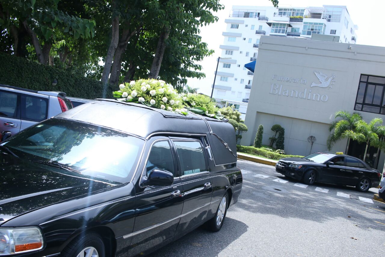 En este vehículo fueron trasladados los restos del joven 