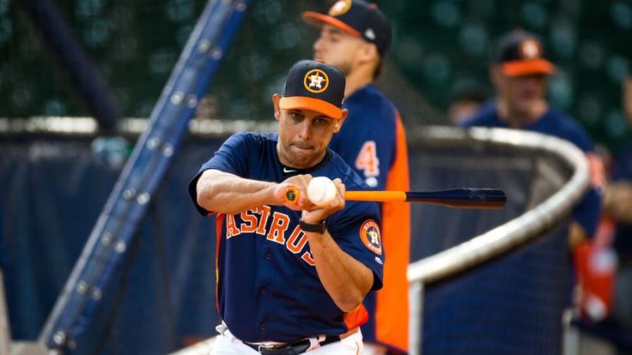 ¿La hora de Alex Cora como manager de Grandes Ligas? 