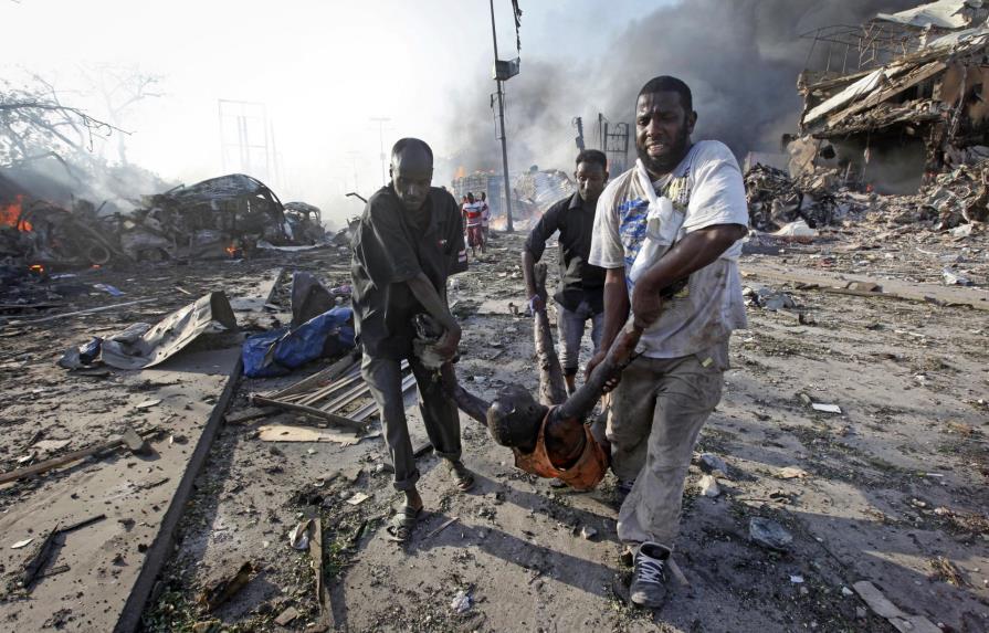 Suben a 231 los muertos por camión bomba en Somalia 