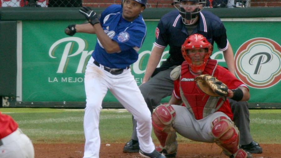 Licey 1-4, 2016-17; van 67 CA