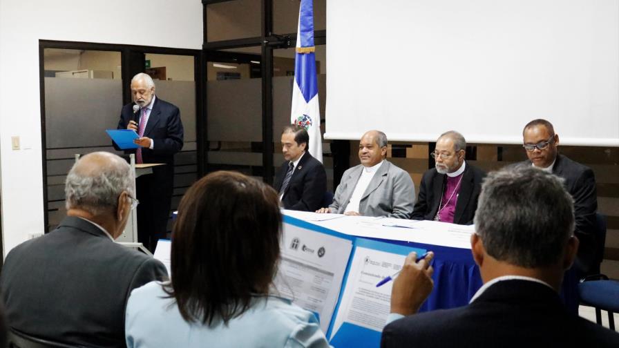 Iglesias llaman a luchar contra la desnutrición y la obesidad