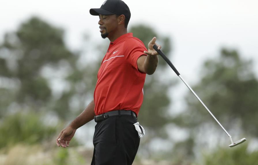 Tiger Woods ya puede entrenarse sin dificultades