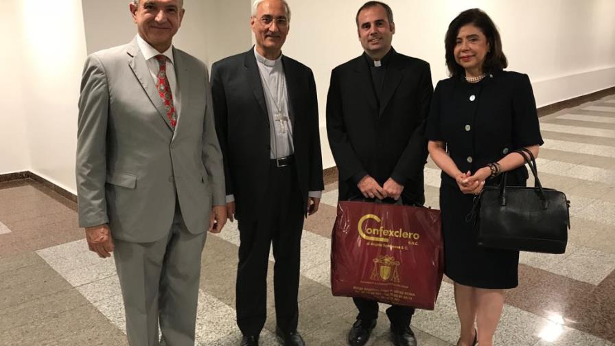 Llega al país el nuevo Nuncio de El Vaticano