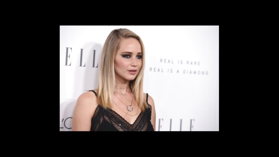 Jennifer Lawrence, toda elegancia