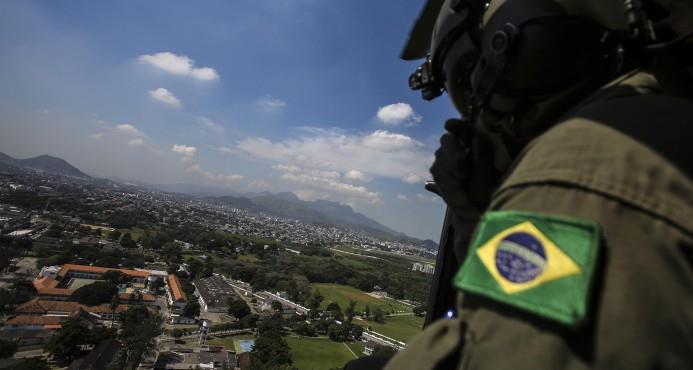 Inversionistas en Brasil ignoran riesgos políticos