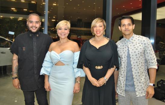 Giannina Azar presenta colección otoño-invierno