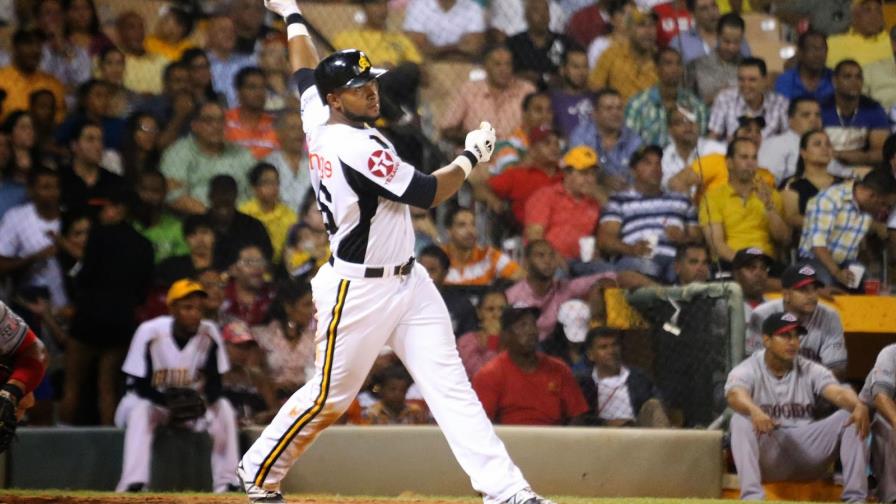 Zoilo Almonte “La puso amarillita” para darle la victoria a las Águilas 