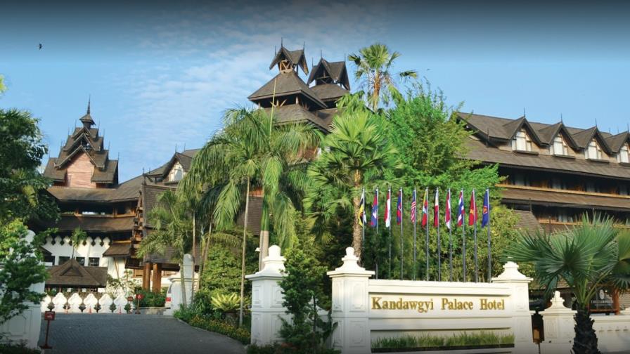 Fuego destruye lujoso hotel cinco estrellas de Birmania Fuego destruye lujoso hotel cinco estrellas de Birmania