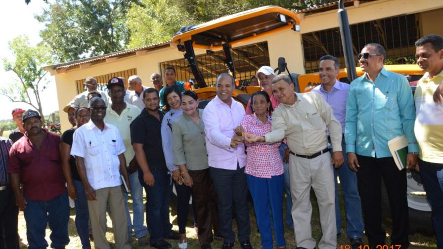 Ganaderos de Dajabón serán financiados por el FEDA con 20 millones de pesos