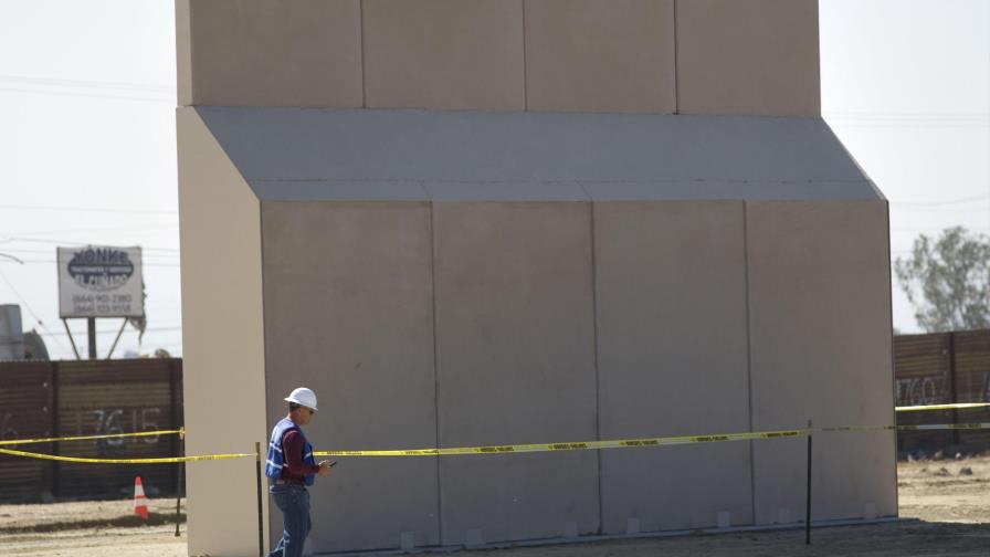 Cuatro de los ocho prototipos del muro de EE.UU. con México ya están terminados